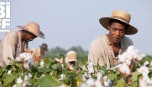 12 Years a Slave - Chiwetel Ejiofor picking cotton